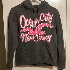 🟥 Women’s Ocean City New Jersey Hoodie (size S)